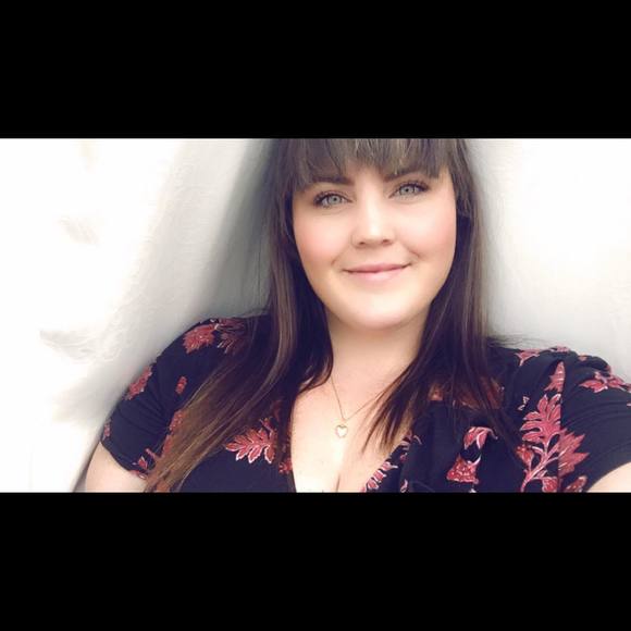 Meet your Posher, Monique - Picture 1 of 1